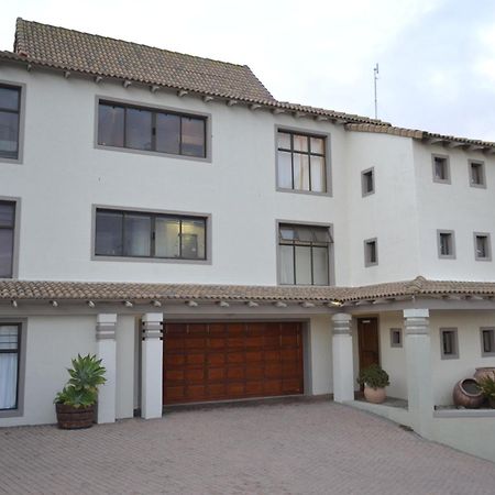 Sola Fide Self Catering Apartment Jeffreys Bay Exterior photo